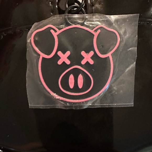 JEFFREE STAR X SHANE DAWSON NWT LIMITED EDITION PIG BLACK/PINK COSMETIC BAG - Picture 3 of 11
